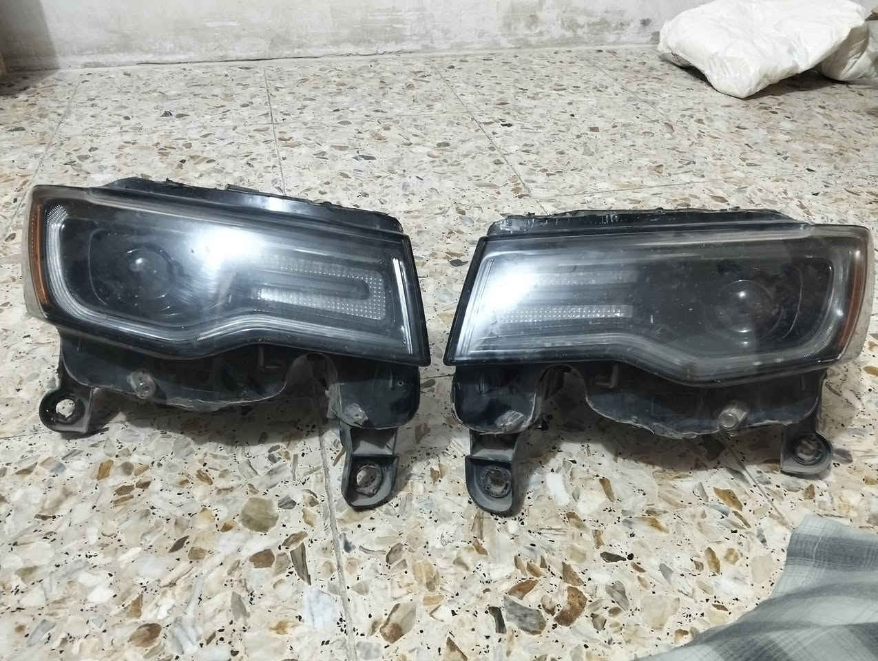 ماصدات جيب. 21
نضيفات بدون كسر
بدون شخوط مبدل جام جديد
هنه وفيشهن250$
***********
مكانهن بغداد البلديات

