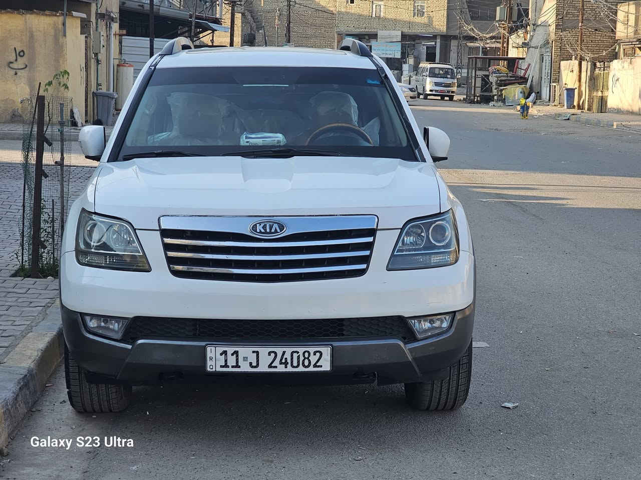 السلام عليكم جميعآ إخوتي الأعزاء
كيا مهافي للبيع فقط  موديل ٢٠١٢ خليجي ستة سلندر بغداد 
تحويل ثاني يوم بأسم صاحبها وحاظر بأي وقت واني المسؤؤل عن كلشي 
ملاحظة صار ٣ سنوات السيارة عندي اشتريتها ماشية ١١٠ وحاليآ ١٣٧ وانته قييم الإستخدام 
سيارة نظيفة جدآ وعلى ايدي جناي من فضل الله 
السيارة ماشية ١٣٧ الف كيلو متر حقيقي 
فول مواصفات عدة الفور ويل والزراكات 
تدفئة تبريد كشنات كهربائية تدفئة تبريد  ٣ قطع تحكم ستيرن 
خزن مري شفط 
وتعرفون بعد مواصفاتها  صدر حدادية كهربائيات كوله جاهز 
السيارة فقط كان بيها راجز وتم تصليحه بأدق التفاصيل 
وتم عمل سيرفس كامل للسيارة قبل شهرين للنظافة لا أكثر 
تخم تاير  مابيها اي نقص  الجاملغ الأيمن مبدل وليس مصبوغ 
ويوجد بيها باردات جدآ قليله وبسيطة 
من الدعامية للدعامية كوله شغال وماتخسر عليها اي شي 
السعر ١٤٠  ورقة وحك جيتك من عيوني وربي يرزق الجميع ببركة الإمام الحسين ع  
مكاني بغداد الحرية  أخوكم أبو عقيل السراي 
وهاذا رقمي *********** ⚘️
