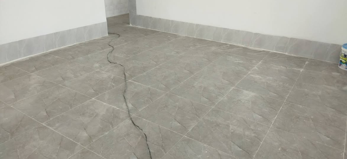 السلام عليكم خلفه سيراميك متفرغ شغل مرتب درجه أولى وأسعار مناسبه جدا (نقد وقسط)للأستفسار على الرقم التالي او على الخاص ***********
