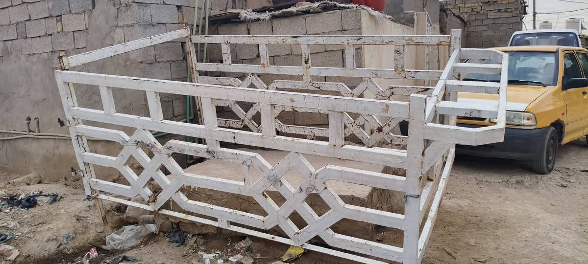 سلام عليكم محجر كيا للبيع السعر 400 وبيه مجال لشراي العنوان ميسان العماره أبو رمانه رقم تصال ***********
