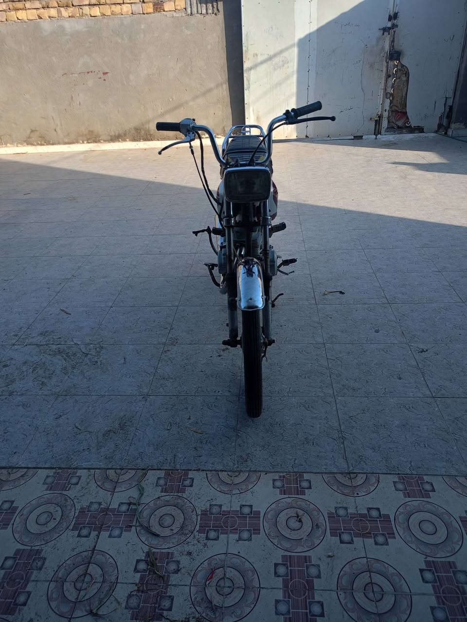 كلك للبيع سعر 250قفل، خاص ماجاوب وهذا رقمي
***********
