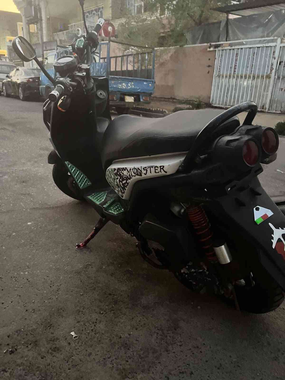 سكنس جبلي نظيفة رنبه نازله الشهر ٤ السعر 1150
مشتريه 1450 بالعافية على ياخذه 
مكان بغداد الحسينية ***********
