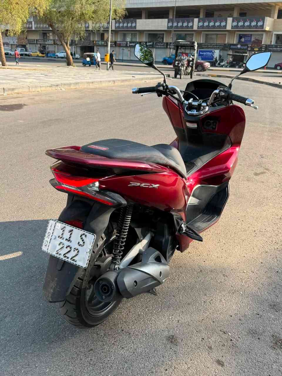 للبيع دراجه pcx جيل الثالث مرقم 11 بغداد رقم مميز  بس خافي منه رقمين دراجه جديده بمعنى الكلمه دراجه يابانيه JF جديده شوفت عينك ماشيه 28 الف حقيقي ( حساس ازدحام ( A ) + حساس ستان صفح ) دراجه ولا غلطه يعني تجي تفوله او تطلع محافظة بيه سعر ( 35 ) ورقه موقع الدراجه بغداد سوق الصدرية للتواصل *********** المو شراي ليتعب روح ويتعبني ويا

