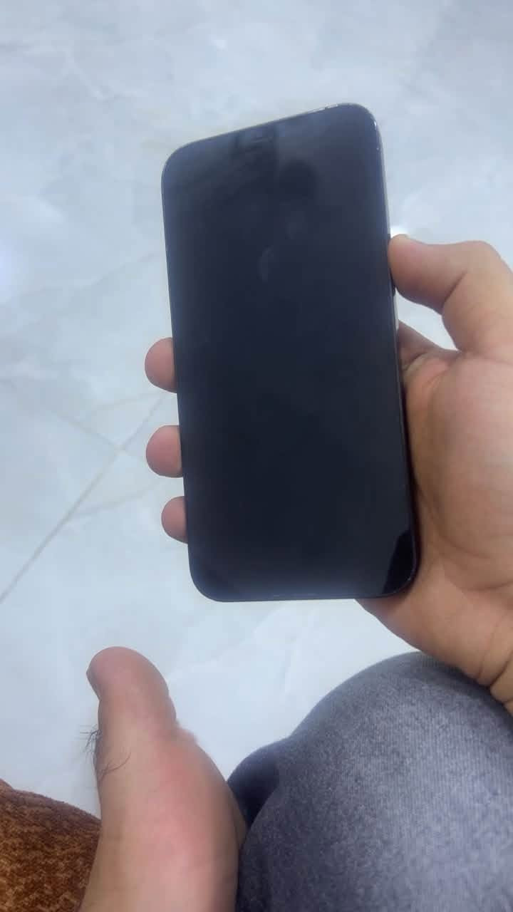 ايفون 12 برو ماكس جهاز وتر ابرو ما مفتوح ولا مصلح بي شي كارتونه أوياء بطاريه 78 والذاكره 128 فقط بي شغله وحده السماعه الجوه عطلانه مكاني البلديات شارع المصرف اريده 450 بي مجال ***********
