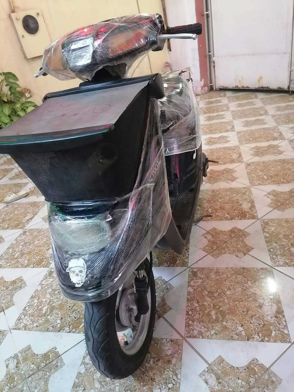 سلام عليكم ياماها للبيع كلها عل بلاد بعدها سلف شغال نكره سلف دراجه نضيفه اي عيب مابيها سعر 400وبيها مجال مكاني كركوك رقم ***********شراي عل رقم
