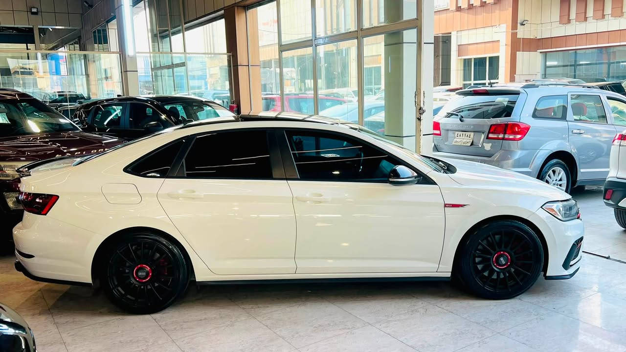 Jetta GLI 2021 Autoban جيتا
فول فول مواصفات 

جي ال اي

بانوراما
بةصمة
صقف اسود
رادارات
كشنات جلد
كشنات هيتر و تدفية و تبريد ميموري

شاشة اليكتروني

شاشة كبير

داخلي ٣٢ لون

كير و محرك بشرط مامفتوح
كهرباي بشرط

سيارة جاهيزة بدون نواقص كفالة عامة دعامي لدعامي

بونيت + شويه جاملغ مصبوغ بدون دواخل

ارباك ستيرن طك رجع بيلادي

سعر ١٦٠ و مجال
***********
رقم شانسي
3VW6T7BU6MM074453

مكان اربيل
