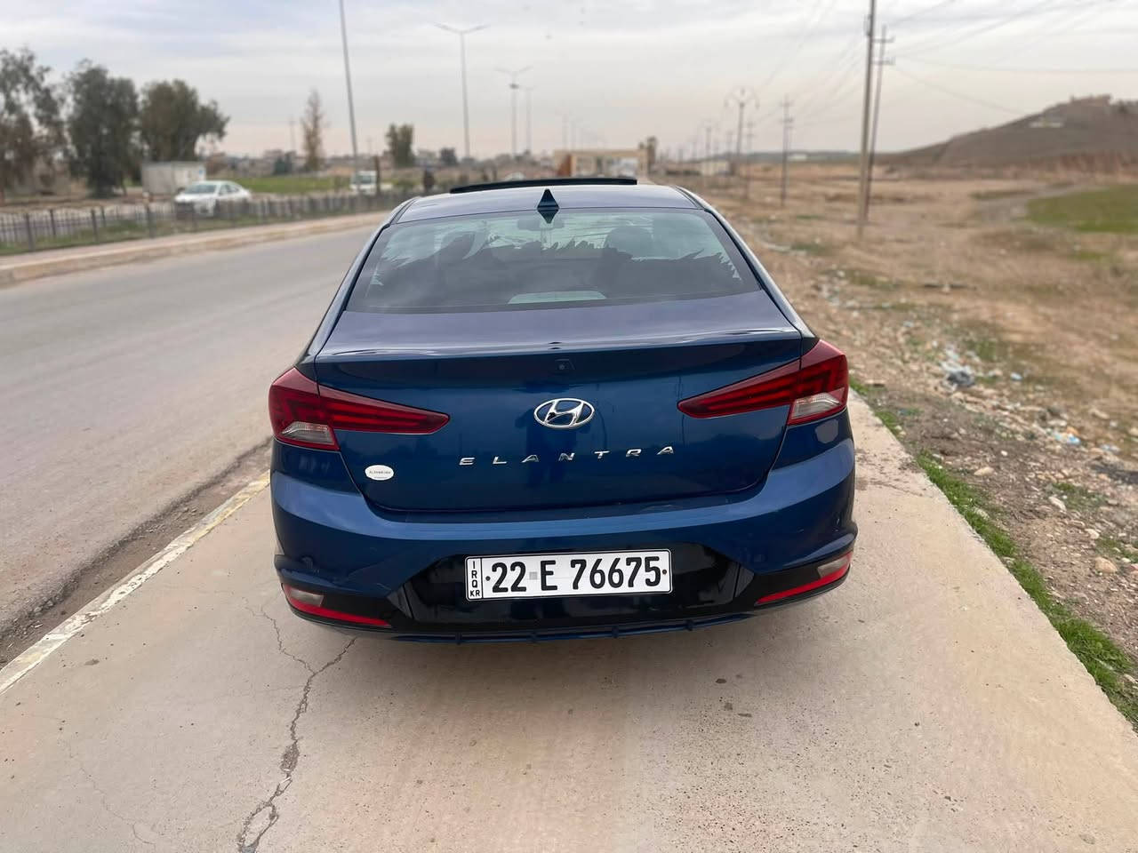 ‏النترا 2020 وارد امريكي للبيع محرك 2000
‏فول مواصفات: ماشيه 60 ميا
‏فتحة سقف
‏بصمة
‏شاشة تدعم ابل كاربلاي
‏كشنات هيتر
‏تحديد مسار
‏كاميرا خلفية
‏مستشعر وقوف (توقف ذاتي)
‏ابواب بصمة تشغيل بصمه 
‏كاميرا خلفية
‏رادار امامي 
‏نقطة عمياء
‏مانع انزلاق
‏تحكمات ستيرن 
‏تحديد سرعة
‏3 انضمة قيادة نورمال و سمارت وسبورت 
‏الضرر بس بنيد بدون دواخل 
ايربك استيرن مكاني ناحيه الكوير ***********

‏
