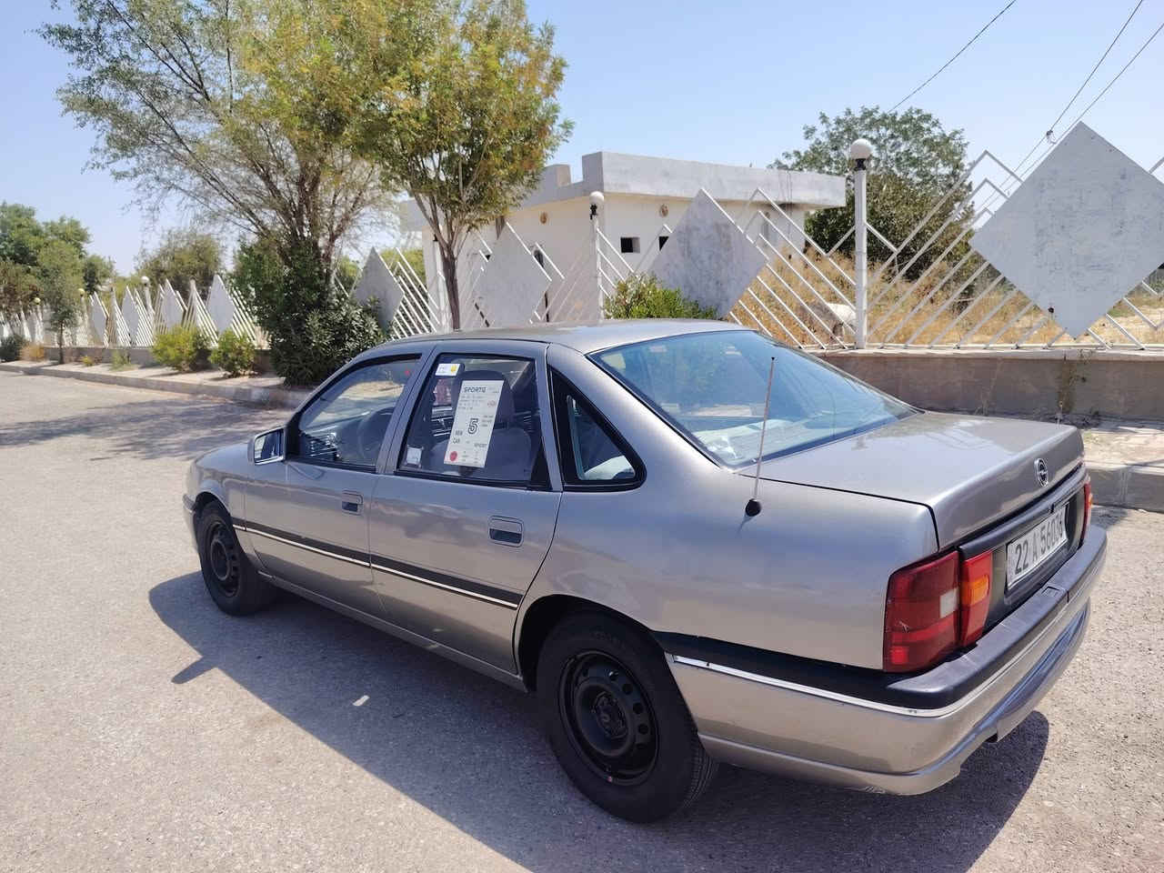 سياره اوبل فكترا حجم20سياره نظيفه جدا كولشي مابي شرط بدون ضربه سنويه جديد لل 2030 بي دفتر بنزين كهربائية كلها شغال تخم صدر جديد سعر 35وبي مجال بسيط عنوان كركوك رقم هاتف ***********
