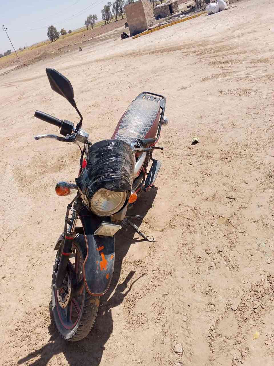 بوكسر موديل19لو20 دراجه كامله ما بيه شي وياه أوراق بس او بيه صوت خفيف بل كير هاذا ما بيه شي ما ياثر دا اروح بيه من فلوجن لسامراء رايده اب500 رقم ***********
