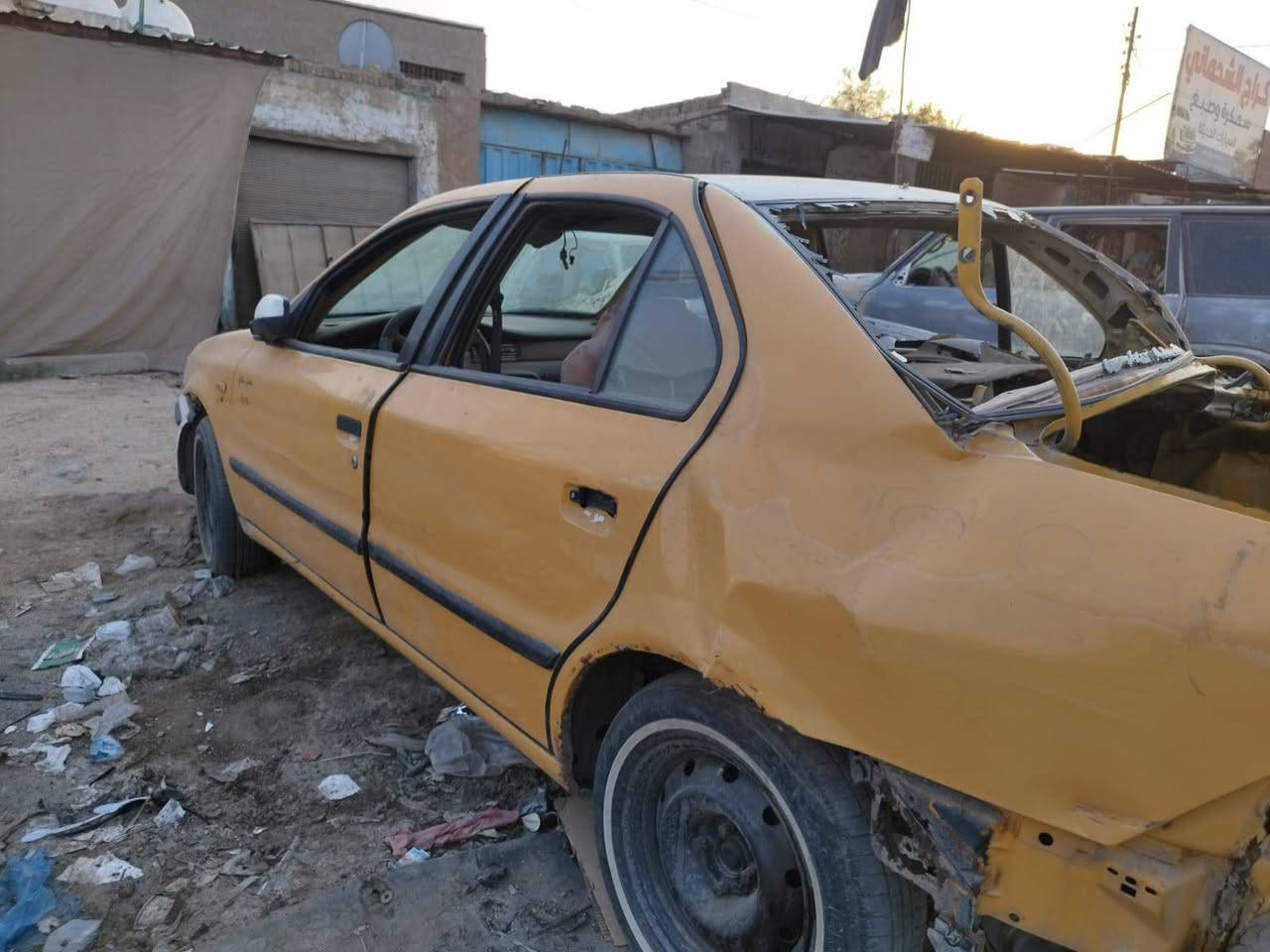 كير مكينه كفاله لانضوح ولاتبخير
ابيع علئ حادثه جاملغ وجنطه بدون دواخل سنويه له 29 غرامه عليهه 100 الف ينزل من سعرها 

مكانها كربلاء السعر 16 ورقه 
***********
