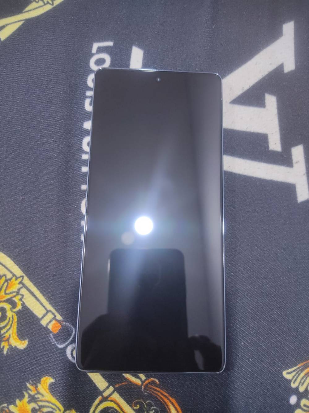 GT 20 برو • رام ٨/١٢ • شاشة AMOLED 6.78 إنچ