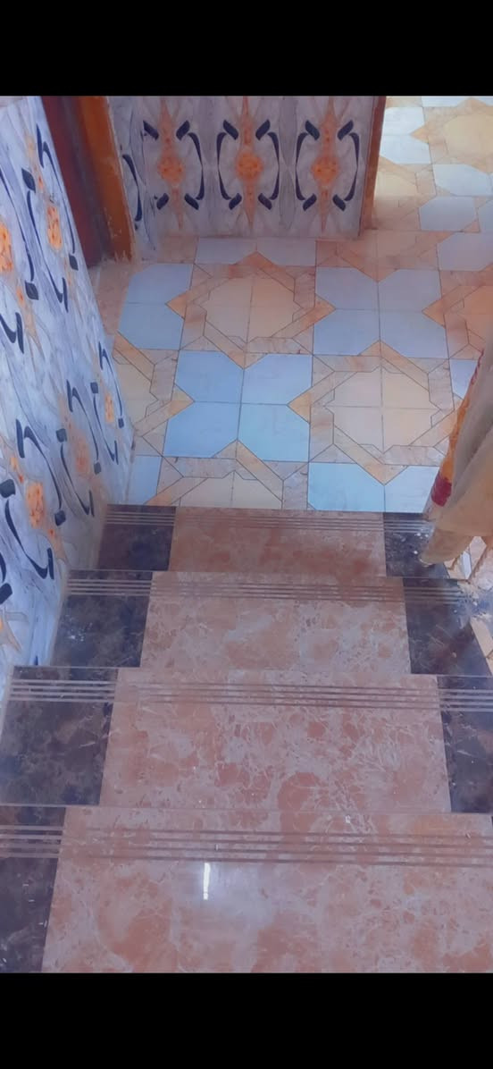 بيت للبيع • ١٧٠م • حي العسكري