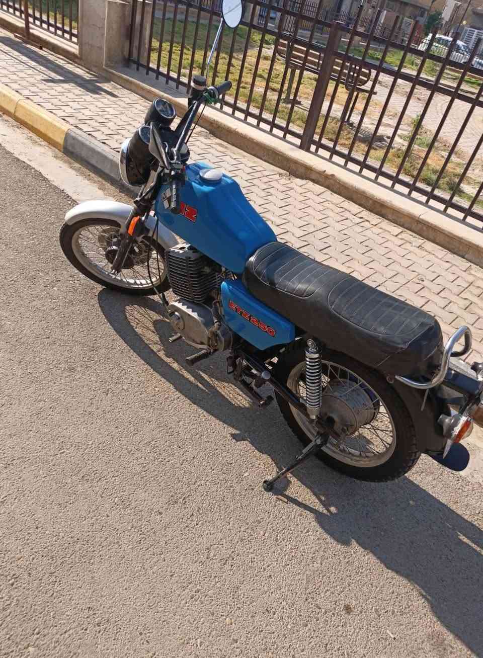 #للبيع دراجه mz 82 باسمي رقم نكليزي، كصه ٣ ماكنيت  لحيم خشم 
للاتصال ***********
