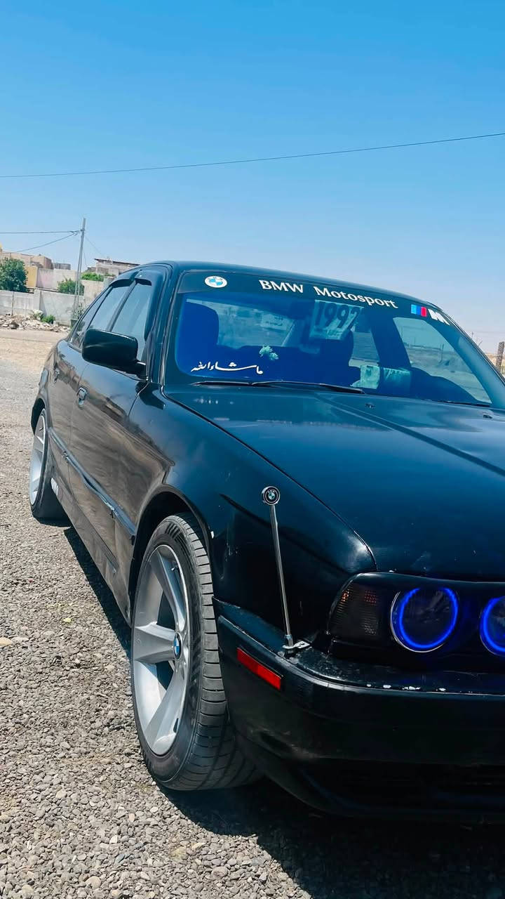 بيئم 525 مسكر كير عادي سياره بيها ضربه بسيطه بل جاملغ الخلفي كير محرك صدر كله شرط بيها شلعه تشك الكاع تايرات نص عمر  بيها نواقص بسيطه بيها خربطه شويه ﺂلسيـارهَ بس مامئثره   تبريد يحتاجله كمبريسر رقم اربيل دولي البارحه ستلمت لوحات وسنويه ب اسمي سعرها 48 وبيها مجال مكاني تكريت حي الصقور ***********
