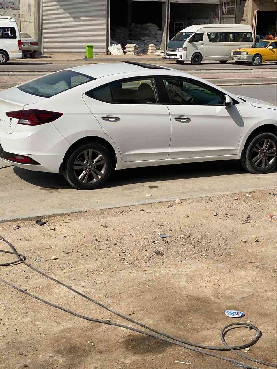 السلام عليكم سياره انترا ٢٠٢٠خليجي 
تبريد قطعتين
مراء شفط
بصمه
سياره جديد بمعناة كلمه
سياره مال جناي السعر 175
*********** البصرة, العراق
