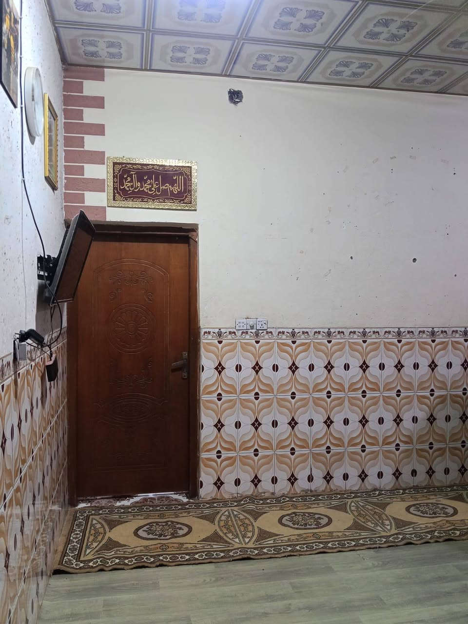 بيت للبيع طابو زراعي عراقي
***********

في ابو خصيب شيخ ابراهيم منطقة البلد 

مساحة البيت 175 متر 

يحتوي البيت ثلاث غرف منام ودوانية وصاله ومطبخ وحمام 

السعر المطلوب 64مليون وبي مجال
