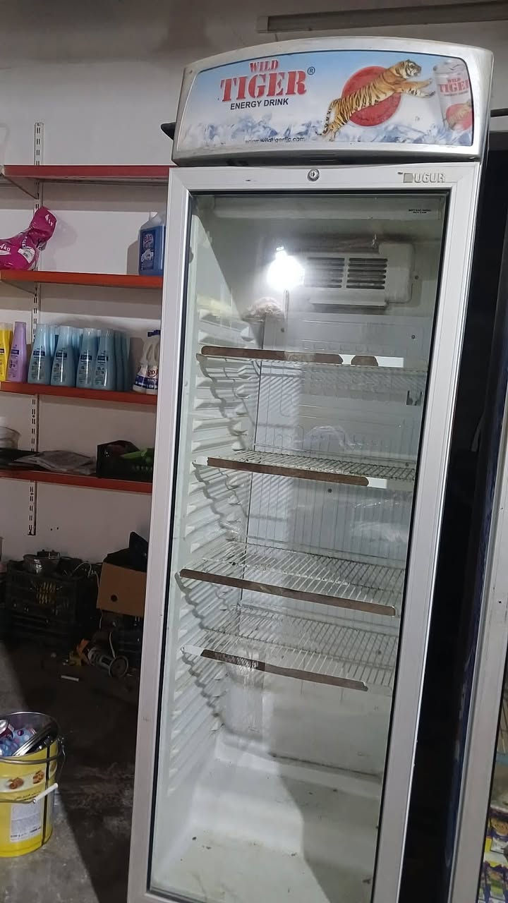 ثلاجه ب٣٠٠ شراي ينتصل عل رقم اكو توصيل 
***********
