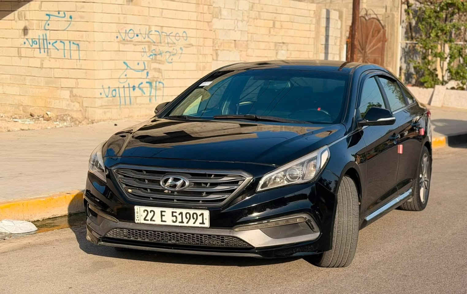 سوناتا 2017 رقم اربيل الجديد بأسمي شرط التحويل
سوناتا 2017 سبورت فول عدا الفتحه والبصمه 
شفتات ستيرن 
كشن كهرب 
كشنات جلد ومخمل 
شاشه كاميرا كبيره 
هيترات كشن 
تحكم ستيرن كااامل 
حساسات خلفيه 
سياره جاهزه
مكينه 2.0 توربو شرط بدون دوانز 
كير AT شرط 

السيارة بدون ضرر كلين بيها تبديل بوند وجاملغ بدون ضرر وبدون طخه وبدون ايرباك سيارة جديده وجااهزه واحلى من الصور 
ماشيه 140 الف 
السعر 112 وبيها مجال بسيط 
مكاني موصل حي سومر 
***********
