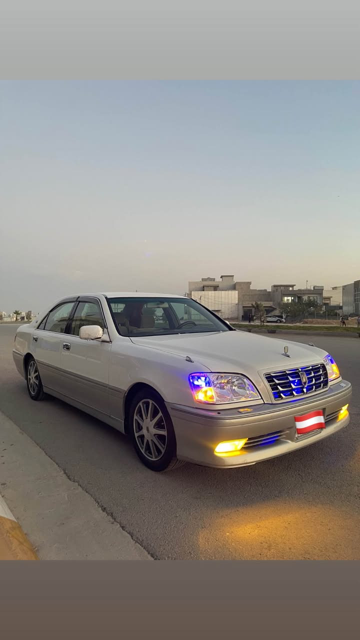 تووتامە لیکە مووس2002

بێ بۆیاخ ماشەلا  سفرە سەیارەكە  کۆدی هە یە

بێ مە سرە ف

دە بڵی دایس بە رزوونزم دە کری

عەتەری سپۆڕت

باڵی سنوقووجامی پێ وە یە

هە مووشتێ کی بە شە رت 

ویلی نە جمە ی سفر سۆنەرم داناوە 

دیفۆری بچوك ٥٨گەلا شوێن سلێمانی روبەرو جوان ترە *********** السليمانية, العراق
