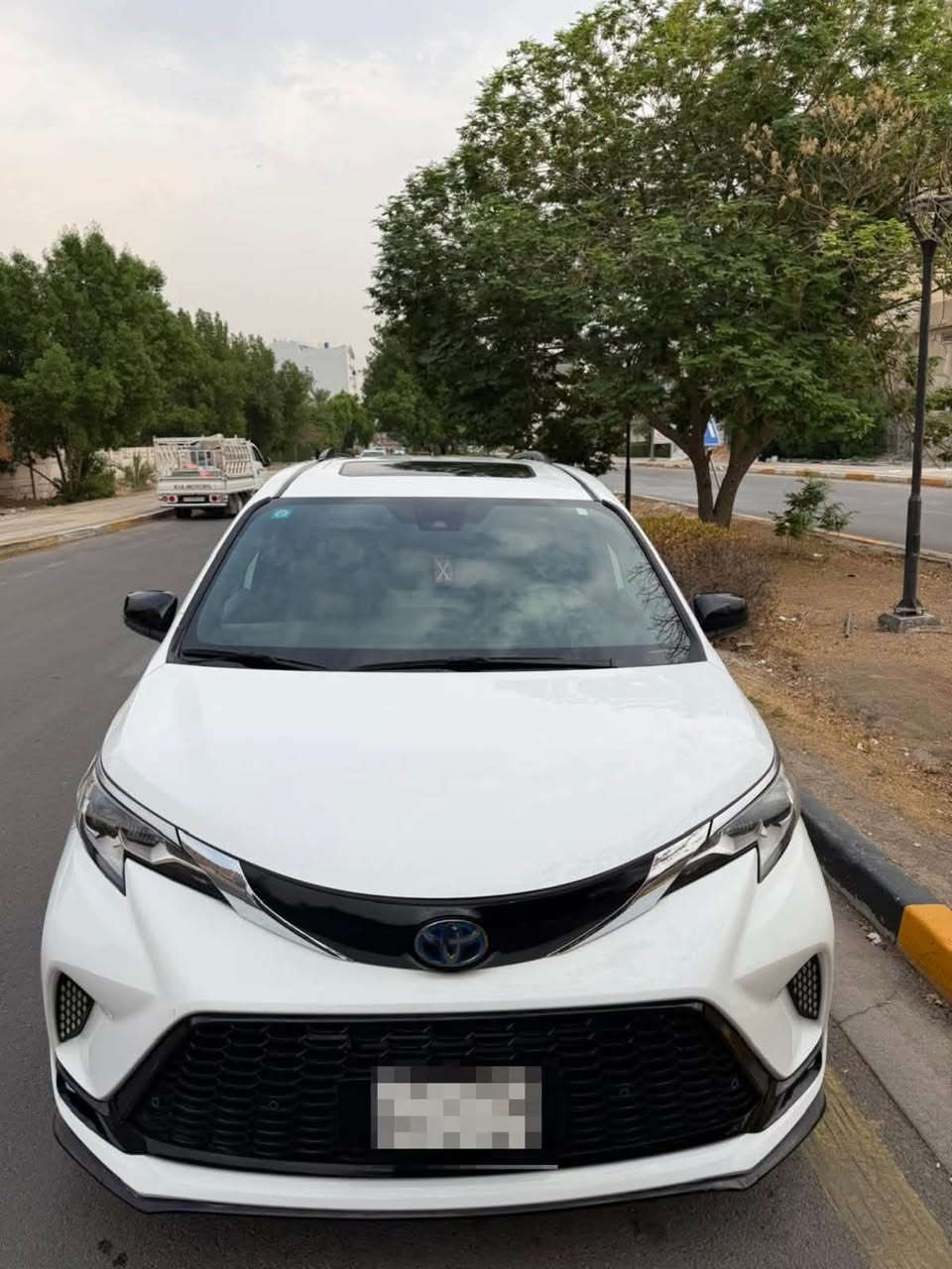 السلام عليكم
للبيع تيوتا سينا 2022 هايبر ✅
مكفوله كفاله عامه كلين ✅
Xse اعلى فئه ✅
ماشيه 20 km✅
عده كم ملاحضه رصعات خفيفه ‼️
سياره جداً نضيفه بدون صيغ ✅
رقم سياره بغداد تحويل ثاني يوم ✅
سياره فول مواصفات ✅
مقاعد Vip ✅
باقي مواصفات معروفه ✅
سعرها. 29$ دفترين وتسعين $ 
سياره بغداد حي الجامعه 📍
تواصل ***********📞
