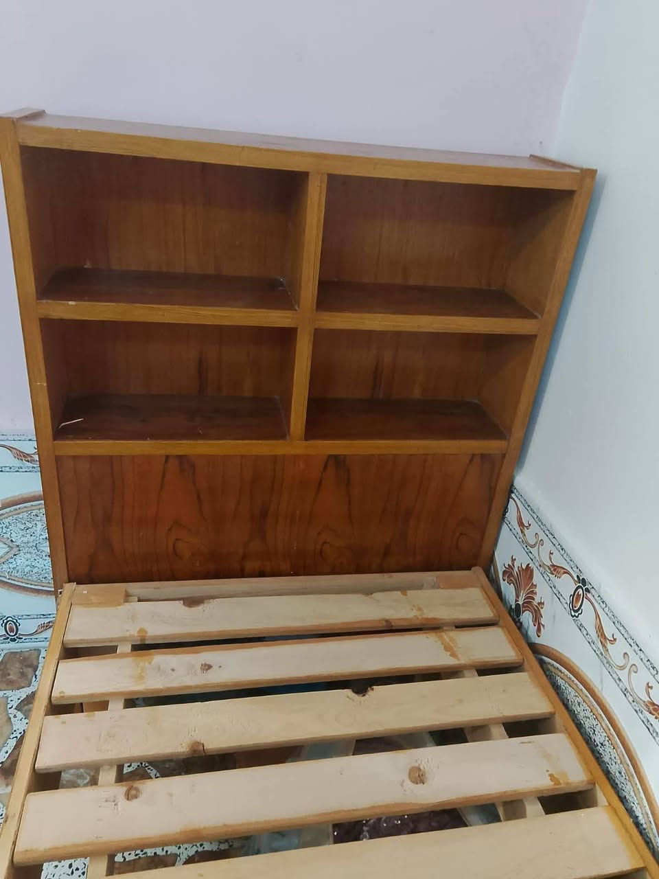 السلام عليكم 
غراض للبيع جدٱ نضيفه
ميز حديد مكتبي السعر 90
جربايه حطاطه وجه مكتبي السعر 110
قاطع بلاستك قياس 275/265 مع جام السعر 250
للأستفسار ***********
