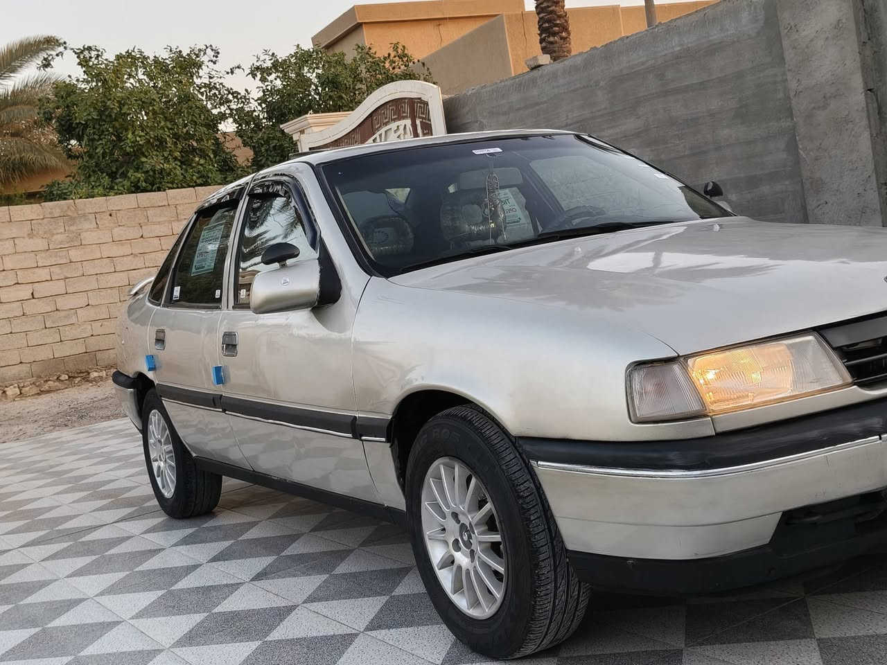 يا الله اوبل فكتر لبيع موديل 1991 محرك 1800 كير تخم تاير كله جديد كهربائيات كله شغاله صدر جديد مال جناي سياره احلى من صوره سنويه عضم عاج جديده #السعر34وبيه مجال مكان سياره رمادي جزيرت الخالديه الاستفسار ***********
