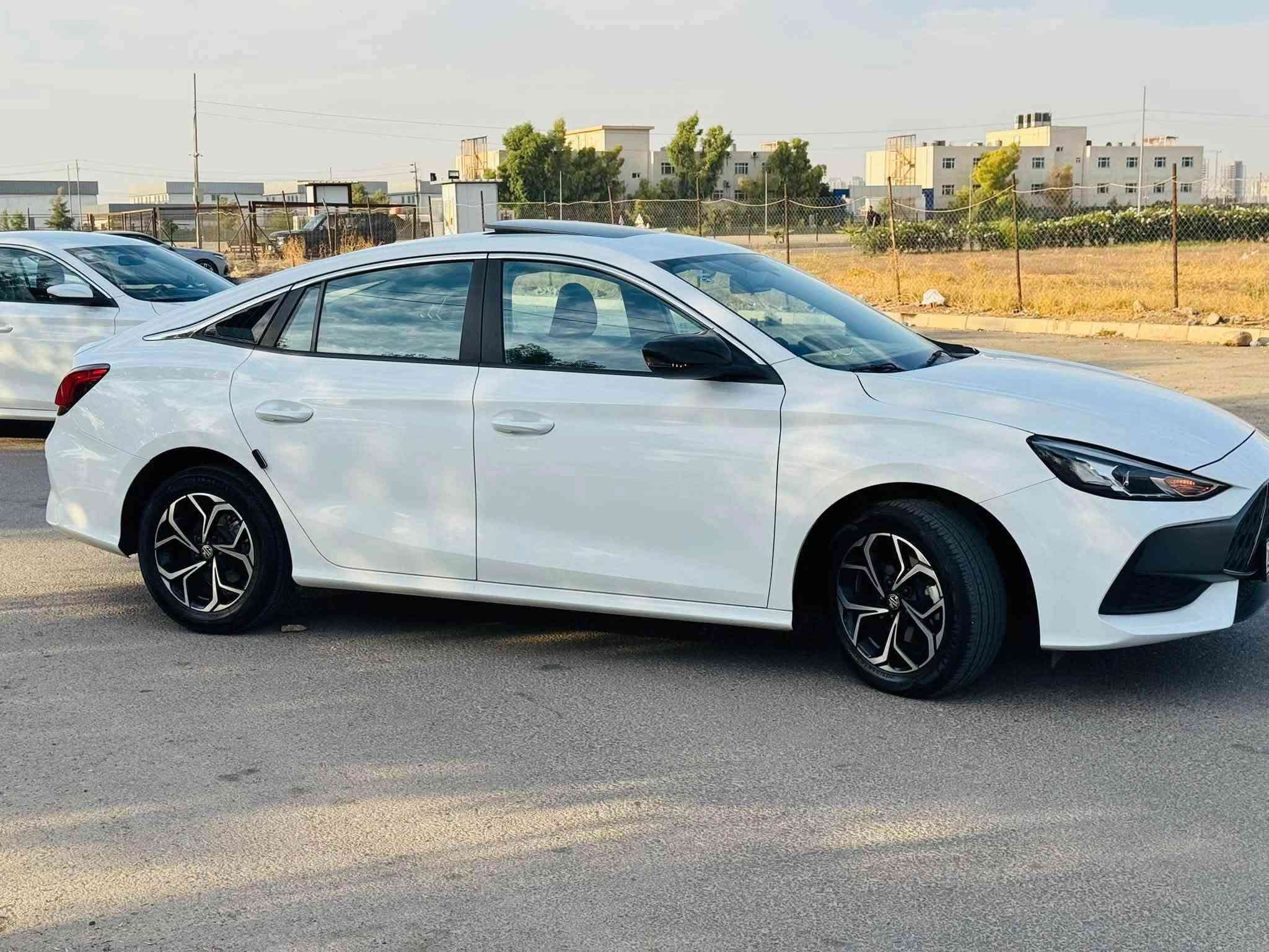 MG GT 2024
Engine: V4 1.5L 

♦️❗رقم جاهیز
♦️❕52 هزار روشتووە 
♦️❗دوسەی لای سایق بستێک بویاغ💎 
♦️❕فول موصفات 💯 

📍سپی ,سلایت, برێک کارەبای , لایت لید , یەدە بەسمە , شاشە 📍گەورە, کامیرە, حەساس , ویل رەش , تحدید سرعە..

🔥نرخ 110 وەرقە🔥 
📍شوێن سلێمانی

☎️موبایل-***********
***********

