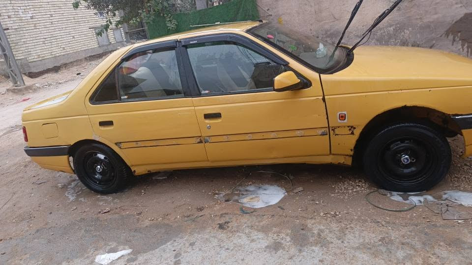 سيارة بيجو 405 للبيع السعر  15 ورقه وبيه مجال قليل رقم المبايل بس اتصال  *********** كربلاء, العراق

