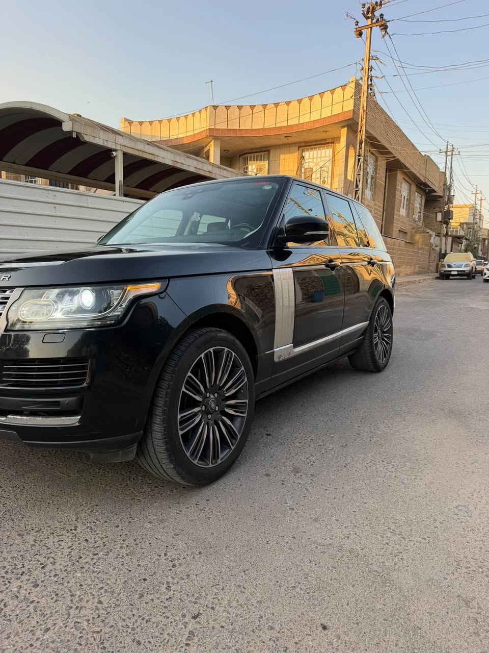 رانج للبيع موديل موديل ٢٠١٧   خليجي محرك كاز ٦ سلندر المرغوب سيارة على فئه بل رانج ١/١ فول مواصفات سيارة جديدة وجاهزة على وضع الشركة وين مايعجبك اطلع بيها برغي مامفتوح بيها سيارة فول الفول بلي رامة بصمة ابواب بصمة تشغيل دوس كهرباء كشنات جلد وتدفئة وتبريد بل كشنات مري شفط رادرات كشنات مساج بوب شفط  صندوك كهرباء جكات وبعد هواي مواصفات بيها ماشيه ٩٩ الف  سيارة بيها شبرين صبغ بل باب الخلفي اليمن رقم اربيل الجديد بسمنه تحويل ثاني يوم سعرها ٢٥٠ ورقه ومكان السيارة بغداد البلديات ***********
