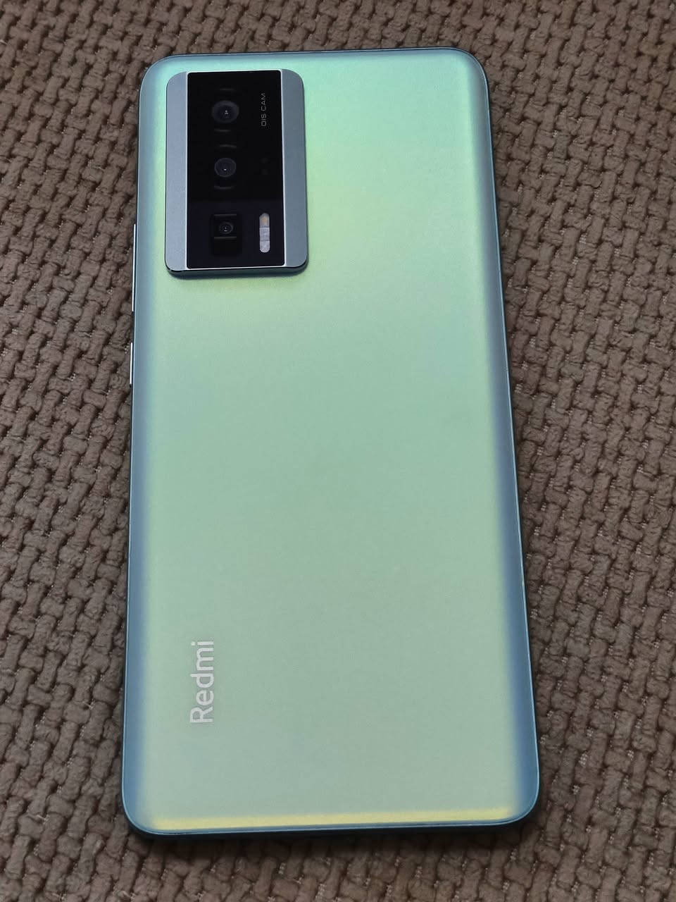 POCO F5 PRO
الذاكرة 512 يعني نص تيرا 
الرام 12+12 يعني 24
المعالج سناب دراگون 8+جين1 يعني 120 فريم بل ببجي 
الجهاز بلادي و شخط واحد ما بي نضافته 100%
التصوير يدعم ال 1080على60 اطار 
                       و 4k على 60 اطار 
                       و 8k على 24 اطار 
للمراوسة ب ايفون 11 برو ماكس 256 بس اهم شي بلادي حتلو مبدل بطاريه مو مشكلة 
السعر 350 قفل 
للتواصل واتساب ***********
