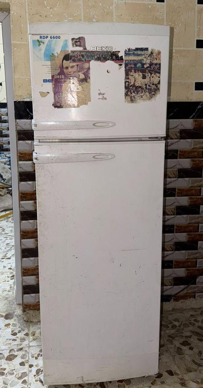 * غرفة خمس قطع مع فراش ضغط بـ450
* كاونتر وسنك ثلاث قطع بـ150 
* ثلاجة 16 قدم نظيفة بـ200 الف
* شاشة tcl حجم 43 انترنت بـ250
* غسالة شغالة غسل وتجفيف بـ60
* مبردة سرعتين بـ150 الف
* دبة غاز عراقية بـ60 الف
* طباخ منضدي ب25 الف
كوت/ الانوار دهل اوران, واسط
