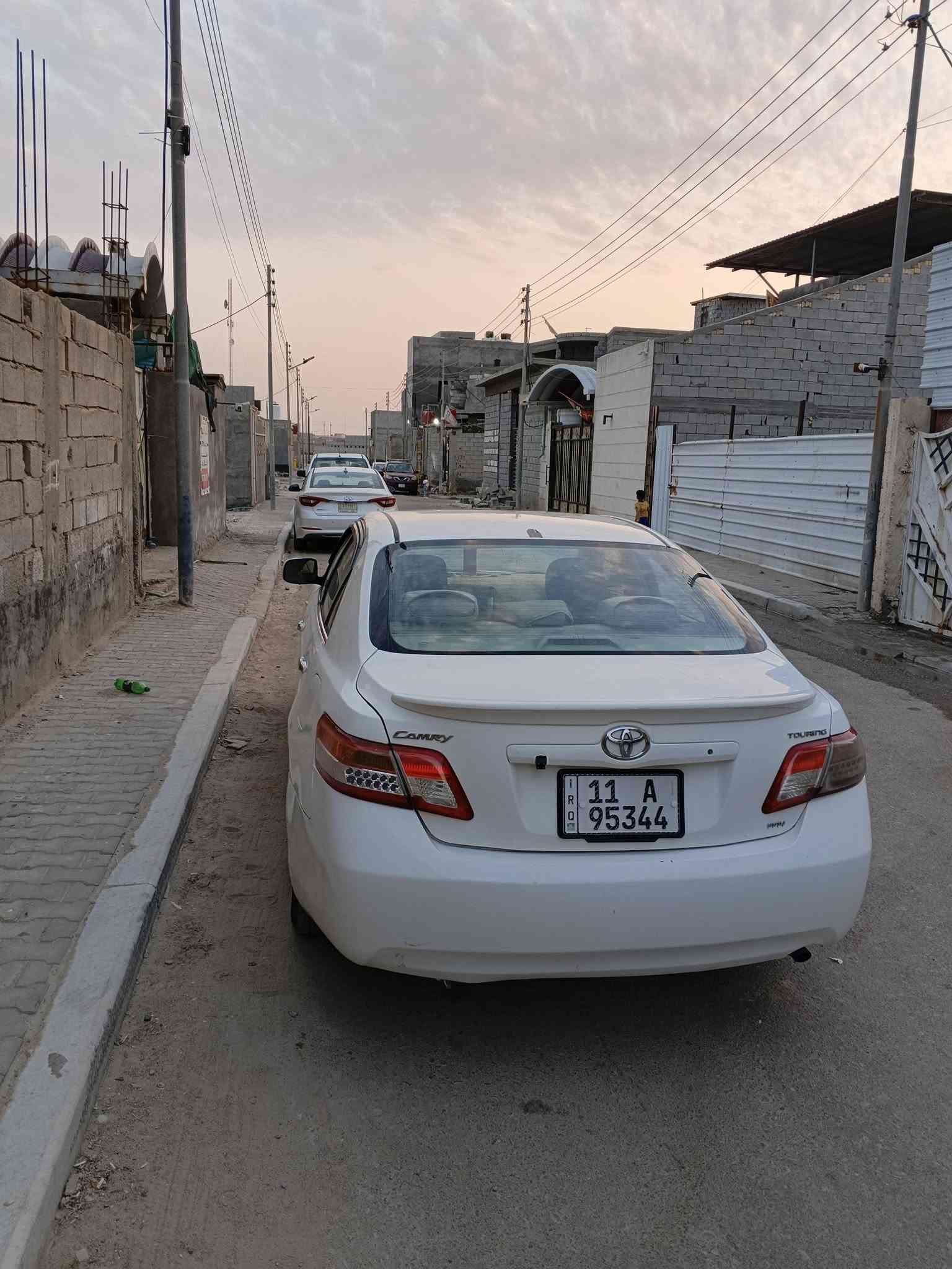 السلام عليكم من رخصت الادمن.  كامري. للبيع  التفاصيل داخل الصوره. السعر 88 وبيهه مجال ***********

نص مكتوب في الصور:
- سلام عليكم. كامري. 2007. خليجي بسمي مواصفات فتحه سقف كشن كهرباء مكينه وكير مكفولات تخم السياره مامكفوله بيه ضربه بلجنطه العنوان بصره ابي الخصيب (***********) السياره حلوه ونظيفه. السعر 88 وبيها مجال
