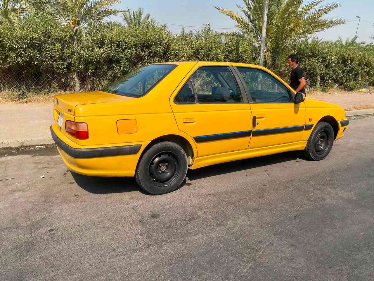 بيجو بارص ٢٠١٥ رقم بغداد تحويل مباشر مصفره هيه وغرامات كير مكينه تبريد كفاله تخم تاير جديد بيه 
السياره عله وضع الشركه الداخل مالته ماشيه ١٥٨
رايده ٤١ وبيه مجال ***********
