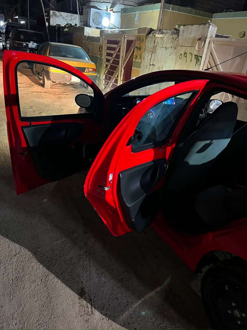 السلام عليكم byd f0 2014
للبيع BYD F0 موديل 2014

🔴 اللون: أحمر

📍 العنوان: النجف الأشرف

📍 الممشى: 64 ألف كم (قابل للزيادة)

⚙️ محرك 3 سلندر أصلي

🚗 كير أوتوماتيك

🛑 نظام ABS

✅ تبريد ثلج وتدفئة ممتازة.

✅ السيارة نظيفة جدًا جدًا واستخدامها شخصي ونظيف.

✅ اقتصادية جدًا بالوقود وجاهزة للاستخدام ولا تحتاج أي مصروف.

💰 السعر: 45$ (بيه مجال بسيط).

📞 للاستفسار: *********** واتساب او ماسنجر
