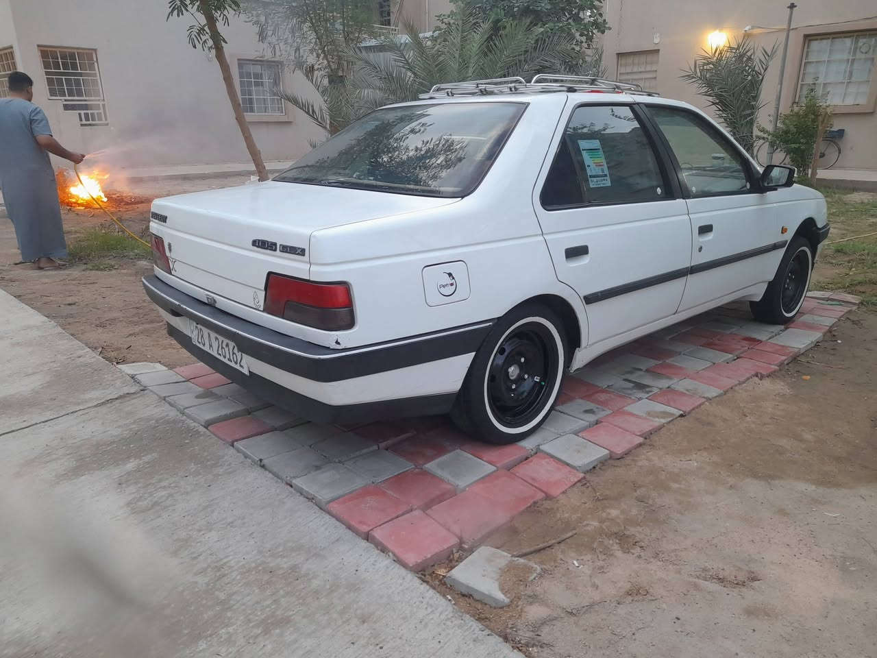 بيجو 405 • للبيع • كفاله عامه