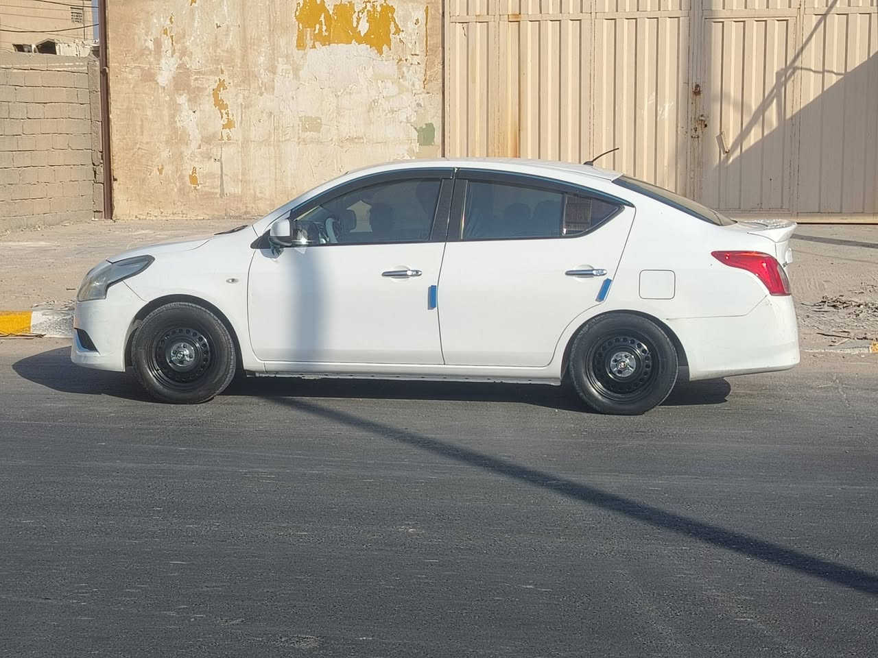 سلام عليكم عندي نيسان صني ٢٠١٩ مكفوله بيها شويه بردات الابيع، ٩٥وبيها مجال الاستفسار اتصل رقم بغداد *********** مكان كربلاء  مابيها اي نقص جديده
