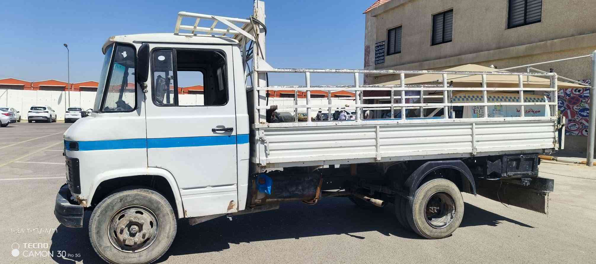 كامون 30 برو • بڨداد • نكليزي