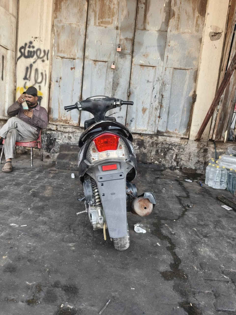 سلام عليكم دراجه للبيع شلعه ومعدل شك الكاع مكينه خرسه كفرات مختمه كهربائيات شغاله تجي وتفحص السعر 550 وبيها مجال حك جيه مكاني كربلاء البوبيات رقمي ***********
