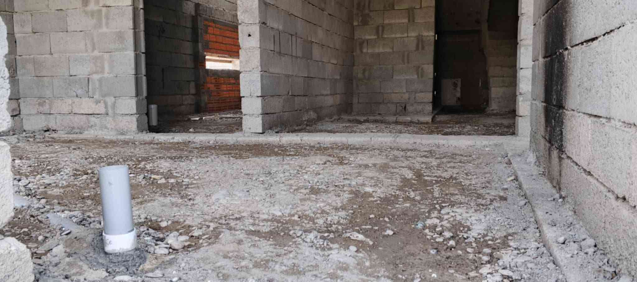 أسطه ابو عدنان تعديلات الكاع
فرش حصو حادله
 تنظيف البيوت هيكل تنظيفات 
مكاني كركوك  *********** واتساب
