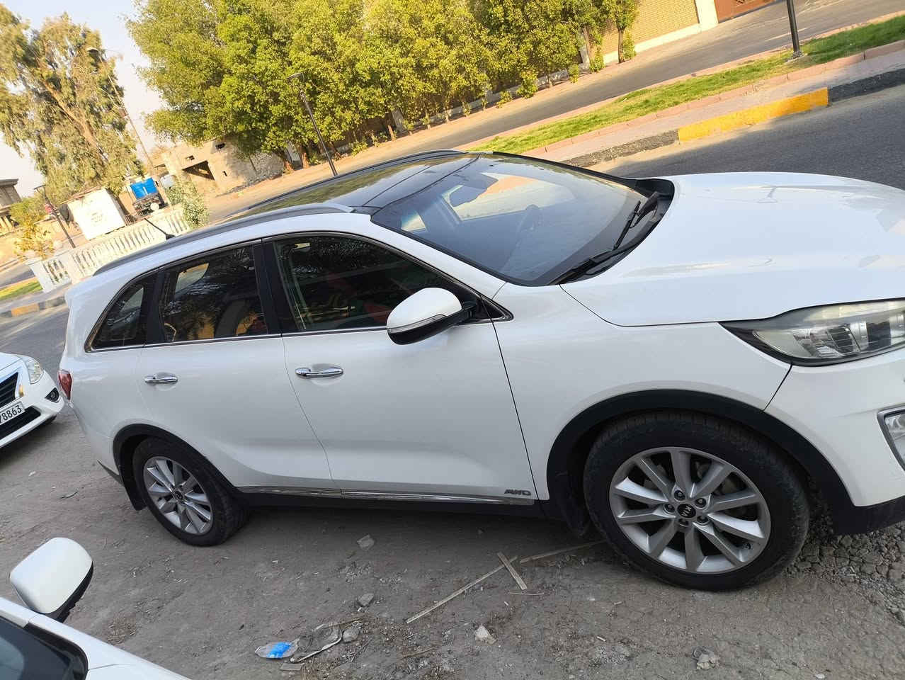 السلام عليكم شباب 
سورنتو موديل 16 خليجي فول 1/1
بصمتين تجي وياها بأسمي 
المواصفات معروفة 
السونار رافعة مع الصور 
سنوية جديدة 
السيارة نضيفه 
ماشية 135 كيلو

التواصل على الرقم  ***********  اتصال او واتساب
