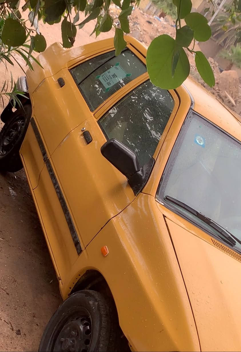 سلام عليكم سايبه مديل ١٥ مصفره هيه وغرامات رقمها نكليزي ما مستلمه سنويه ٢٩ سعر ١٤ بكانها بصره تريد تحويل تريد وكاله ***********
