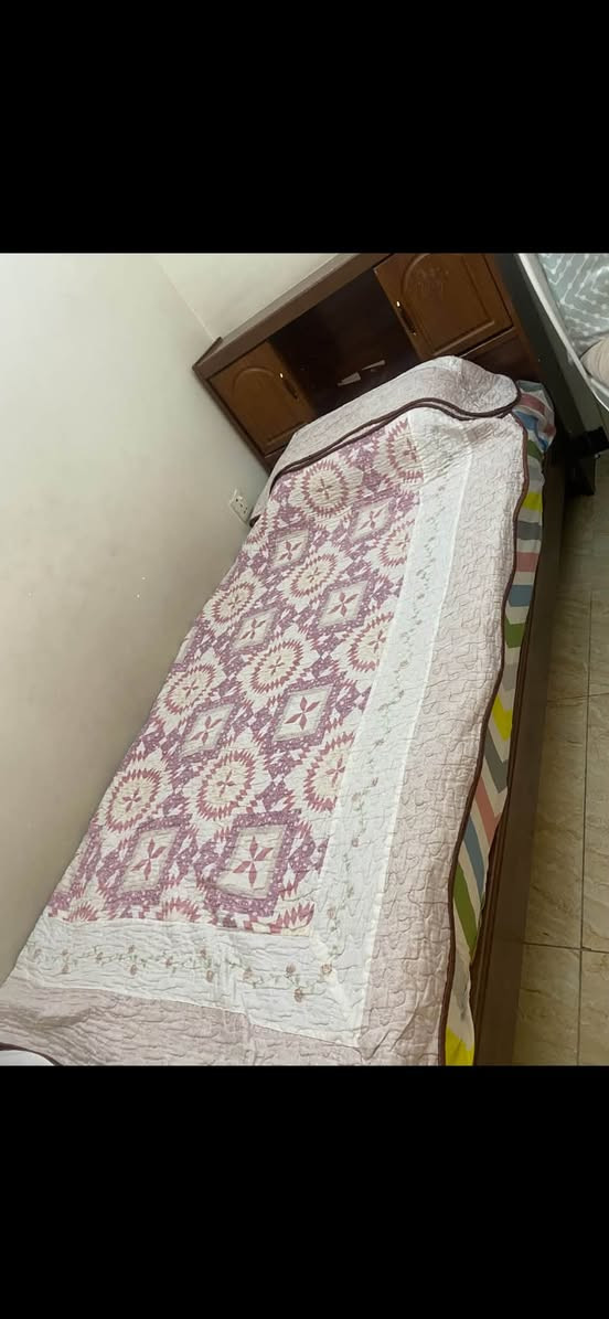 الدورة الجمعية • ديكور • اتصال