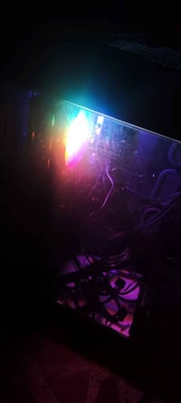 Ryzen 9 7945HX • ١٦نواة/٣٢خيط • Mini-ITX