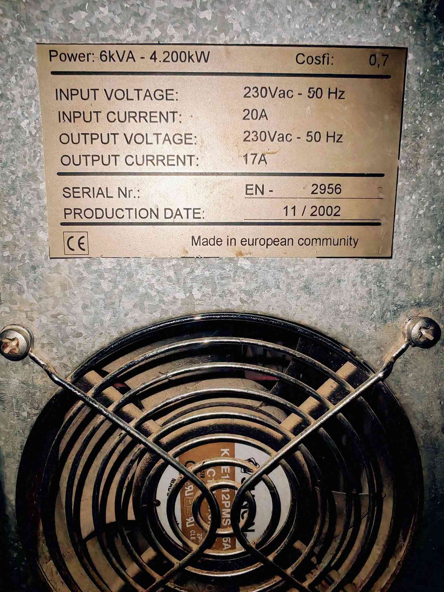 السلام عليكم UPS يحتاج بطاريات المواصفات  UPS صناعي 6KVA / 4.2KW بدون بطاريات 
UPS صناعي قدرة 6KVA – 4.2KW
Input: 230V AC – 50Hz
Output: 230V AC – 50Hz
Input Current: 20A
Output Current: 17A
صناعة أوروبية – اعلى سعر ابيع 
مكاني بغداد
