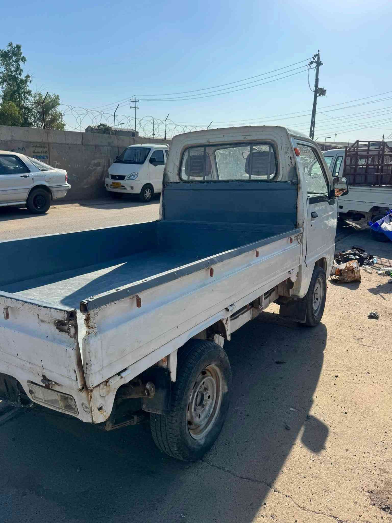 شنكهاي موديل 2006 للبيع كير محرك اكسل شاصي كهربائيات كلها شرط سعر 15وبيه مجال
عنون كركوك الحويجه 

رقم الهاتف ***********
