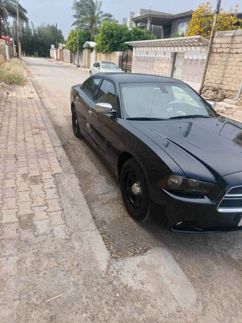 السلام عليكم  للبيع جارجر 13 رقم سلمانيه دولي مكينه كير حداديه تخم تاير وتخم ويل بولسي اصلي هوة وسدداته وطوسه كير مواس  مو عصه داخل اسود كشن حضن s حادث السيارة جاملغ وبنيد وبارد بل باب الخلفي  مكان السيارة كوت قضاء الاحرار رقم تلفوني ***********
