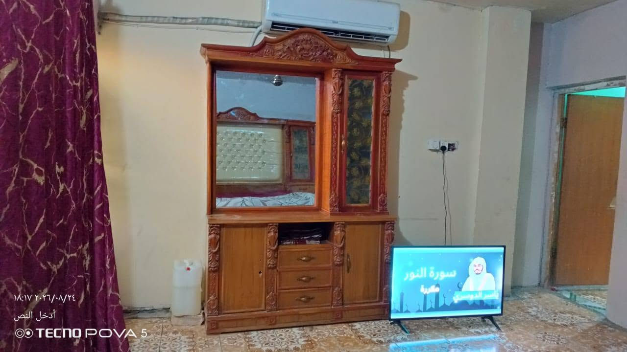 السلام عليكم غرفة صاج تسكام 6 ابواب سلايت مابيها اي ضرر ضررها الجامة مال كنتور انكسرت اثناء النقل وسبب البيع لان اكبر من مساحة الغرفة الله شاهد مفصلها 2 ونص رايدها مليون ***********

نص مكتوب في الصور:
- ١٨:١٥ ٢٠٢٦/٠٨/٢٤
- أدخل النص
- TECNO POVA 5
- ١٨:١٩ ٢٠٢٦/٠٨/٢٤ أَدْخِلِ النَّصَّ TECNO POVA 5
- ١٨:١٧ ٢٠٢٦/٠٨/٢٤ أدخل النص TECNO POVA 5