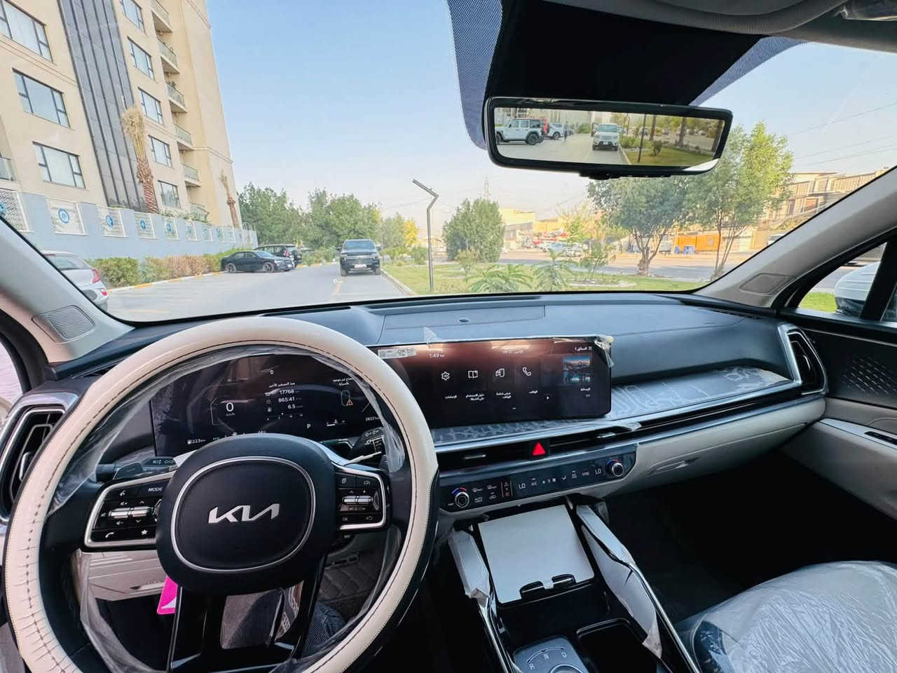 سلام عليكم
سورنتو ٢٥

السعر ٣١٥  وبيهه مجال بسيط

ماشيه ٢٨ الف كيلو 

مواصفات 

١- بونراما

٢-داتا شو

٣- حساس امامي خلفي

٤- كامره دواره 

٥-بردات خلفي

٦-محرك ٦ ٣.٥

٧-داخل جلد

٨- كهرباء كشنات 

رقم بغداد 

تحويل ثاني يوم 

مكان بغداد حي الجامعه 

***********
