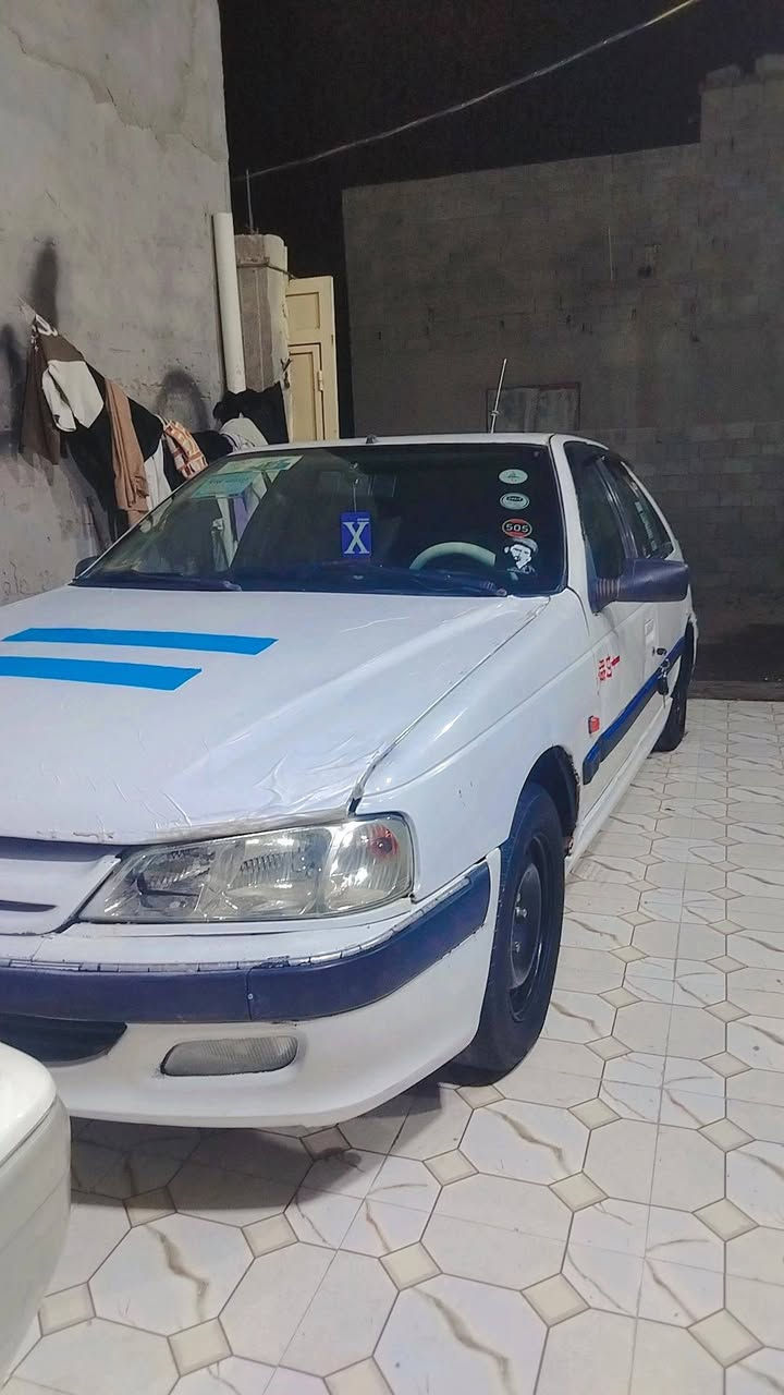 سلام عليكم سياره نعيد نشرهه بسبب الوعود الكاذبه  وراعي يروي تحويل البيع بيجو باص مديل 11سياره خير من الله كير ومحرك اوتماتيك تخم تايرات حداد سياره حليوه وين ما تريد مكان البصره وسعر20وبيه مجال شي بصيط الشراي رقم الهاتف ***********

