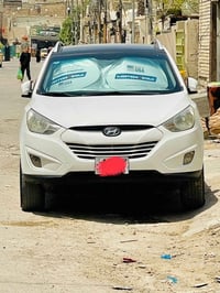 توسان 2013 خليجي مكفوله من الصبغ فقط دعاميات بانوراما وباقي المواصفات ...
